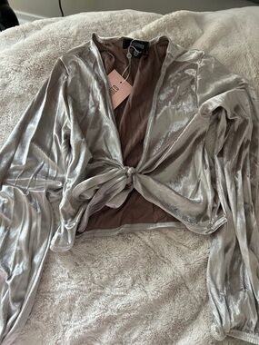 Missguided Silver Metallic Tie-Front Crop Top